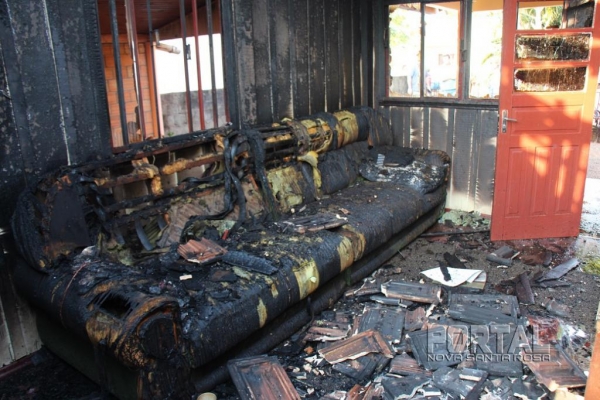 As pessoas que estão dispostas a ajudar podem ligar para a filha do casal, Luciane, através do fone (44) 9 9963 3374.(Fotos: Portal Nova Santa Rosa)