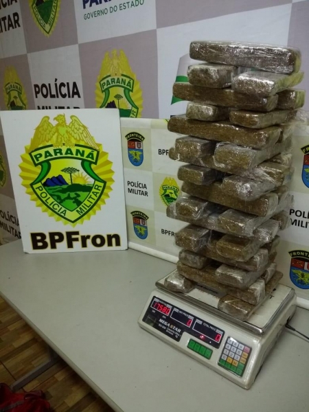 Em duas ações foram apreendidos droga. (Fotos: BPFron)