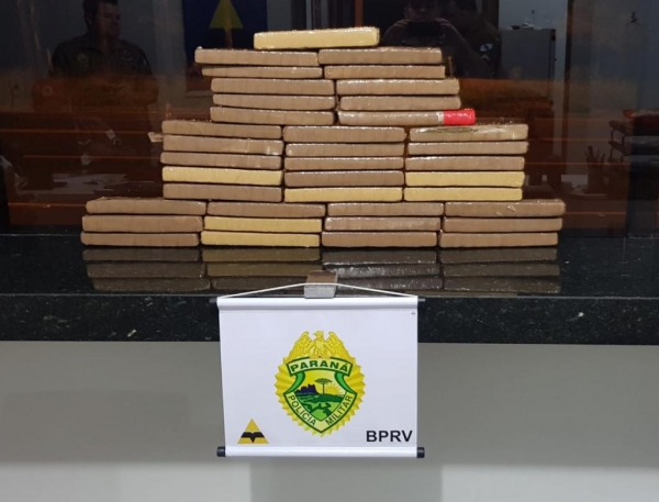 Após pesagem a droga totalizou 25 Kg. (Fotos: PRE)