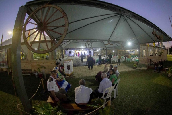 Na manhã desta quarta-feira (19) foi o primeiro dia do Acampamento Farroupilha. (Fotos: Assessoria)