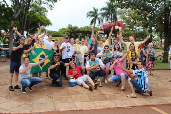 Centenas de pessoas participaram. (Fotos: Portal Nova Santa Rosa)