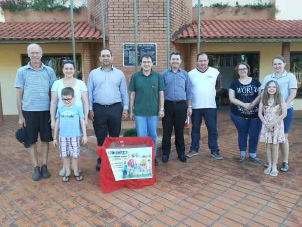 O sorteio foi realizado na ACINSAR. (Foto: Divulgação)