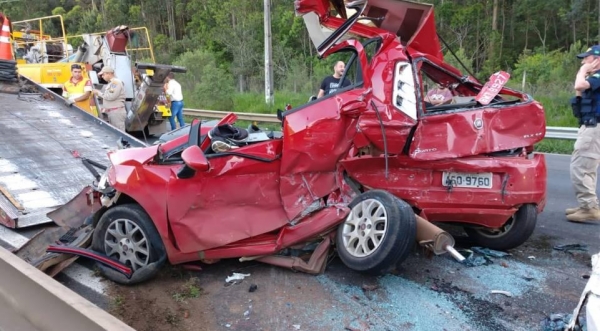 O Punto ficou totalmente destruído. (Foto: PRF)