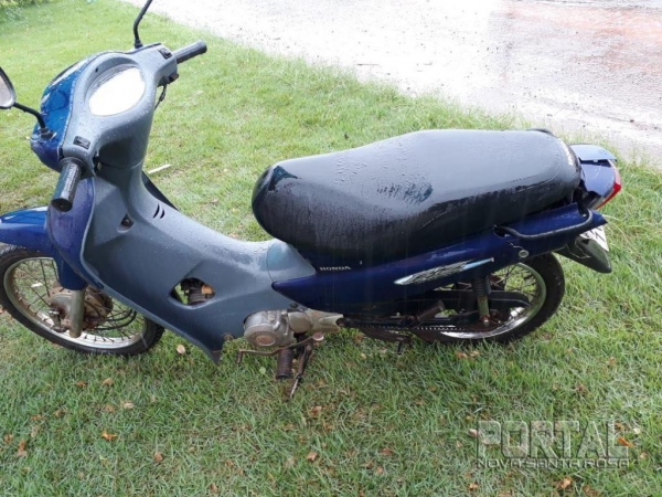 A duas motos tiveram perda de pequena monta. (Foto:PRE)
