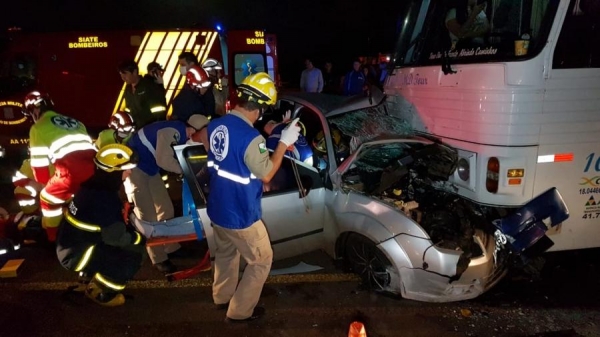 Duas pessoas morreram no acidente (Foto: CGN )