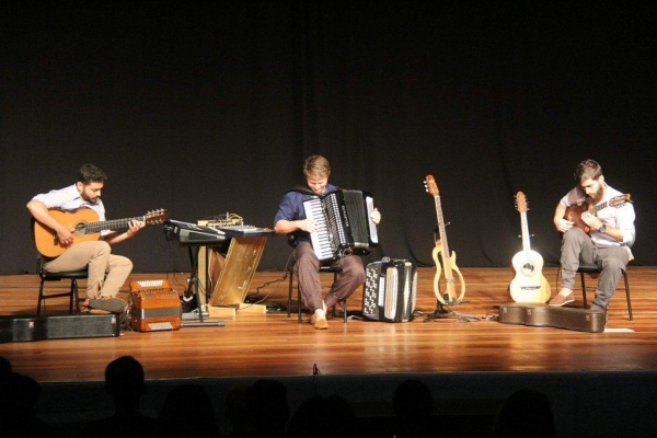 O objetivo do Trio Turiaçu é levar alegria com abordagens e temáticas variadas em suas músicas. (Fotos: Emanuela Schaedler Schnekemberg)