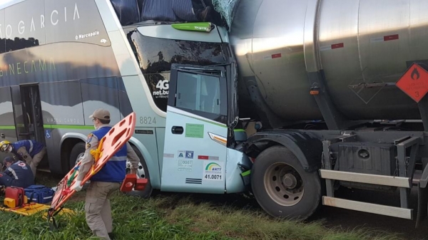 Várias equipes de socorro precisaram ser acionadas para atendimento das vítimas.(Fotos: CGN)