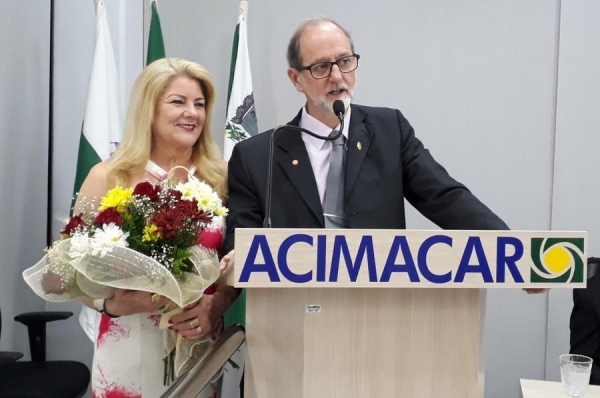 Homenageado Wilmar Güttges ao lado da esposa Cleci (Foto: Cristiano Viteck )