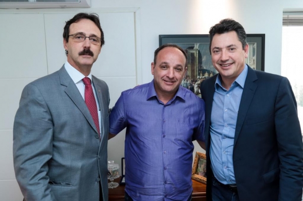 A notícia foi dada pelo deputado federal Sérgio Souza ao prefeito João Laufer na semana passada, quando esteve em Curitiba. (Foto: Assessoria)