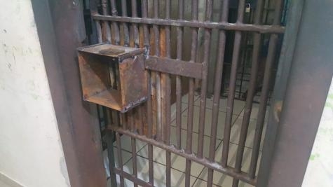 \'Livre, leve e solto\', o jovem que acumula onze furtos e uma receptação está liberado para voltar para casa.(Foto: CGN)