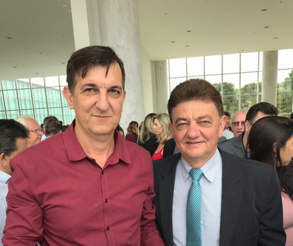 O termo foi assinado pelo prefeito de Nova Santa Rosa, Norberto Pinz, e pelo secretário e Gestor da Política da Assistência Social, Ari Schmidt.(Foto: Assessoria)