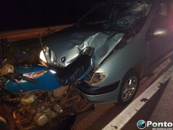 O motociclista resultou com ferimentos graves (Foto: Ponto da Notícia )