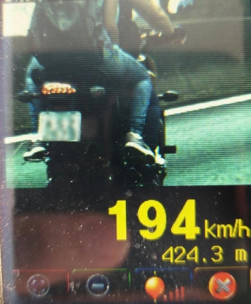 Além dos 16.556 flagrantes de excesso de velocidade, 116 motoristas foram flagrados dirigindo bêbados. (Fotos: PRF)
