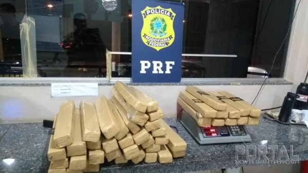 O jovem disse aos policiais que receberia 5 mil pelo transporte da droga. (Foto: PRF)