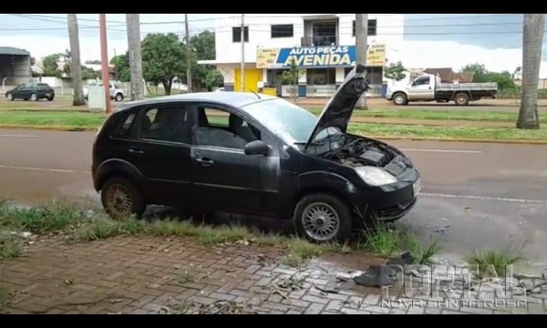 Por sorte ninguém se feriu. (Foto: Léo Silva)