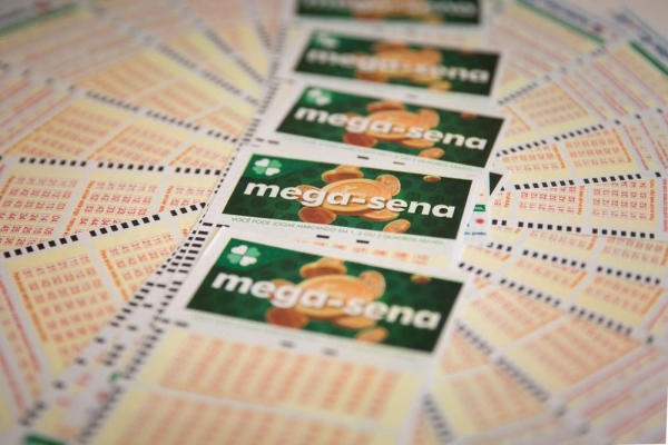 Mega-Sena pode pagar R$ 38 milhões nesta quarta (23) — Foto: Marcelo Brandt/G1
