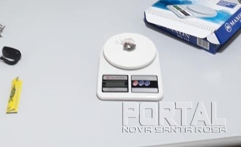 A droga foi pesada e apreendida. (Foto: PM)