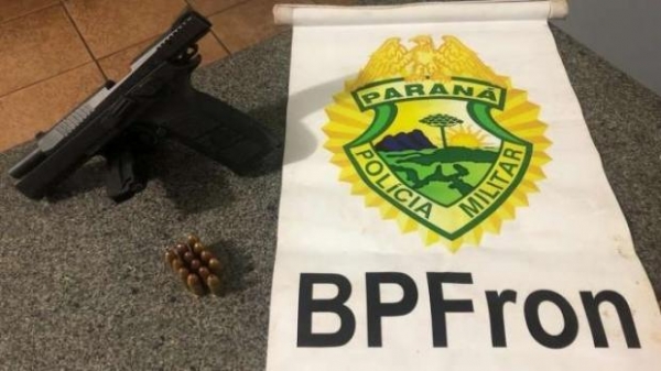 Arma apreendida. (Foto: BPFron)