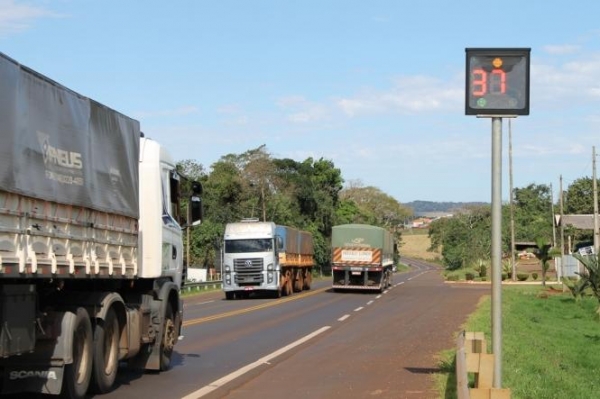 A lombada eletrônica foi instada no local em agosto de 2014. (Foto: Portal Rondon)
