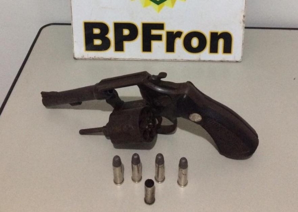 Arma apreendida. (Foto: BPFron)