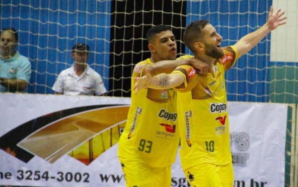 Segundo o supervisor técnico Eduardo Santana, no jogo desta sexta-feira o técnico Paulinho Cardoso contará com o elenco completo (Foto: Fernando Ames/Copagril )