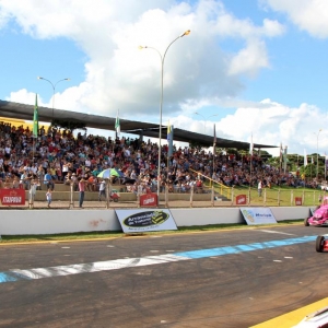 Arrancada Tratorshow 1 (Foto: Assessoria do Município de Maripá)