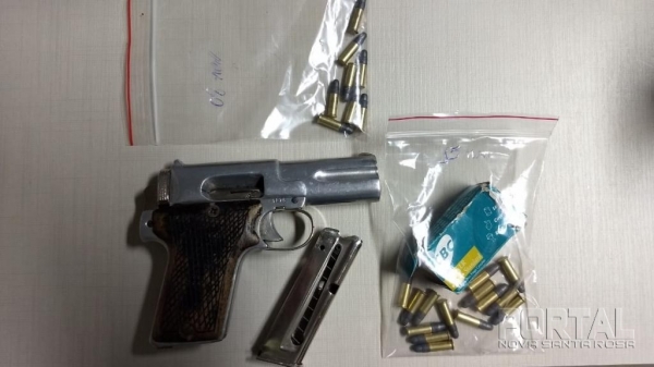 Arma usada na tentativa de assalto. (Fotos: Reprodução)