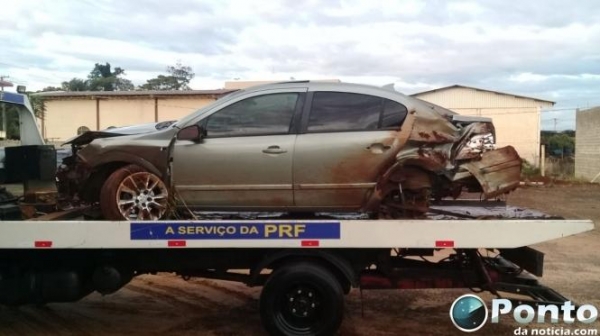 A PRF atendeu o acidente e o carro foi encaminhado para a Delegacia de Polícia Civil de Marechal Rondon (Foto: Ponto da Notícia )