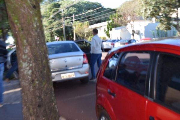 A ex-companheira do vereador, que estava lotada na Secretaria de Educação do atual governo, foi afastada das funções. (Foto: Reprodução)