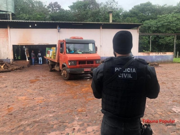 Foram queimados 2.600,000 Kg de maconha. (Foto: Tribuna Popular)