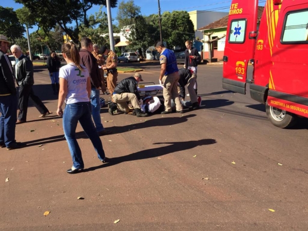Os bombeiros atenderam a ocorrência. (Foto: Marechal News)