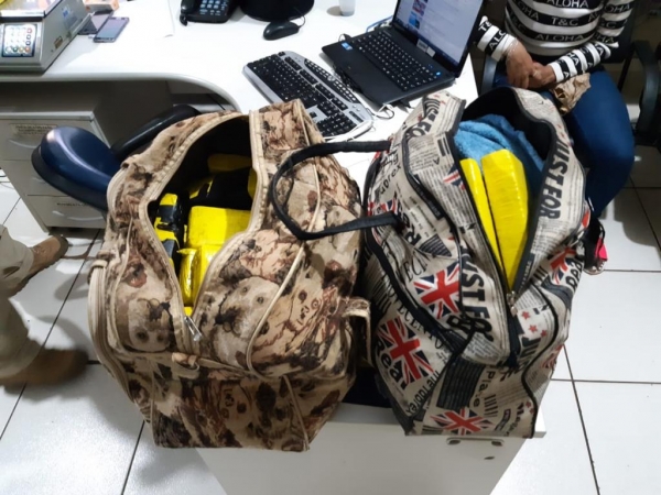 A droga totalizou 21Kg. (Fotos: PRF)