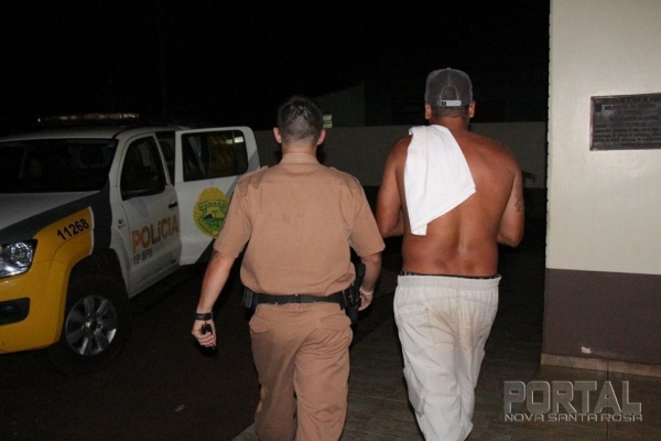 Momento da prisão no dia 30 de abril em Nova Santa Rosa. (Foto: Portal Nova Santa Rosa)