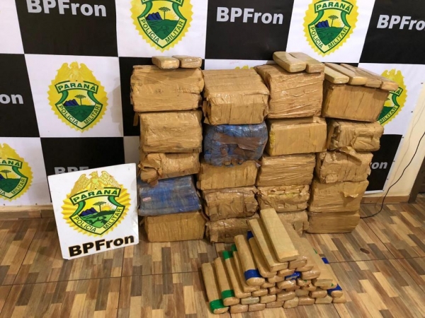 A droga totalizou 316 Kg. (Fotos: BPFron)