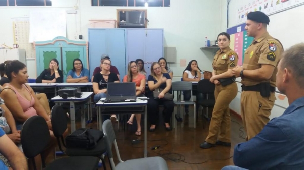 Proerd inicia mais um ano de formação com alunos de Maripá. (Foto: Irani Moreira Kreutz)