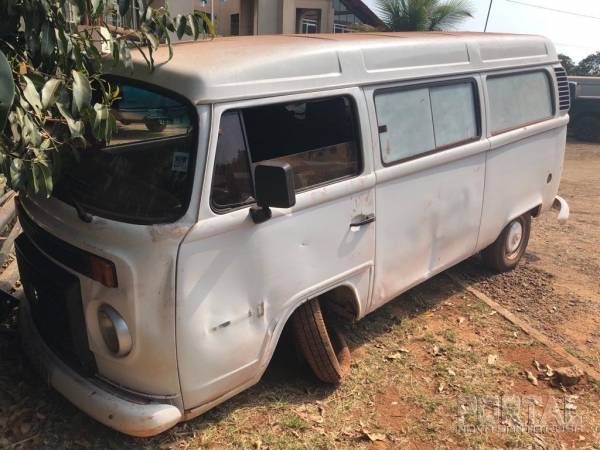 A kombi e a mercadoria foi aprendida. (Foto: Divulgação Polícia Federal)