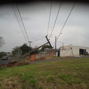 Em Londrina três mil unidades consumidoras ficaram sem luz — Foto: Divulgação/Copel