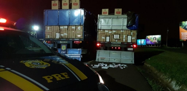 Momento da duas apreensões. (Fotos: PRF)