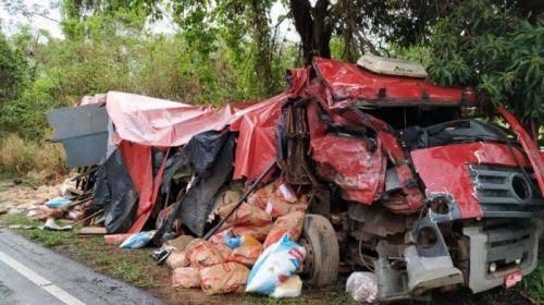 As vítimas ficaram encarceradas - três delas morreram no local e uma foi socorrida em estado grave. (Foto: Bonde News)