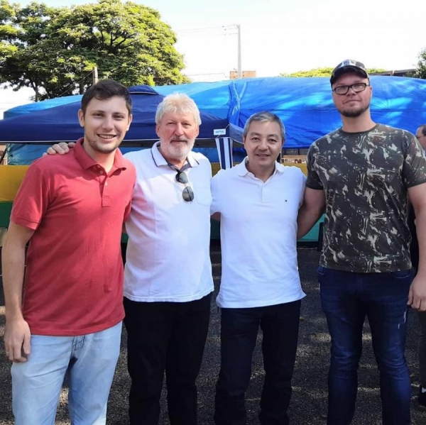 Na foto, Luiz Fernando Cerni, Lari Hitz, Coronel Lee e Juliano Kramer (Foto: Divulgação )