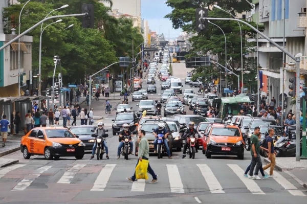 IPVA pode ser pago em todos os bancos e casas lotéricas (Foto: José Fernando Ogura/AEN )