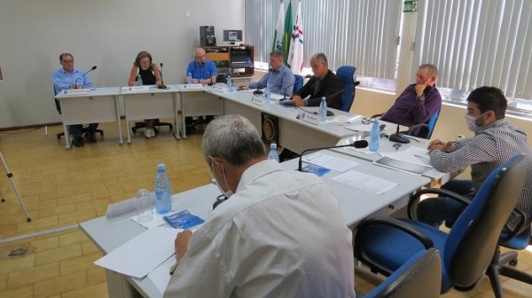 Vereadores de Palotina reunidos em Sessão Ordinária (Foto: Assessoria/Câmara)