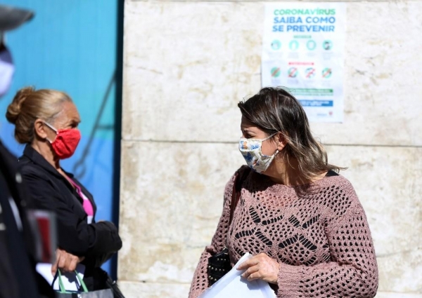Deputados aprovaram uso obrigatório de máscaras em ambientes públicos no Paraná — Foto: Giuliano Gomes/PR PRESS