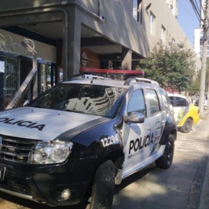 Apartamento do universitário ao lado do terminal. Foto: Banda B