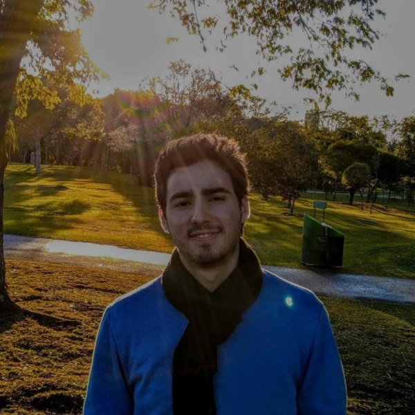 Jovem morava sozinho e família é do interior. Foto: Reprodução/Facebook