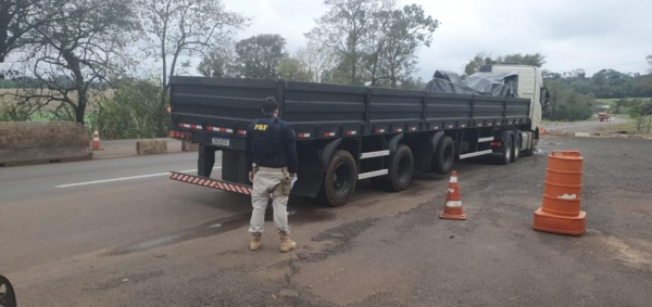 A apreensão aconteceu na PRF de Céu Azul. (Foto: Divulgação/PRF)