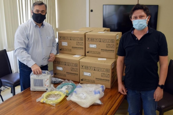 Jucenir Stentzler na entrega dos equipamentos. (Foto: Consamu)