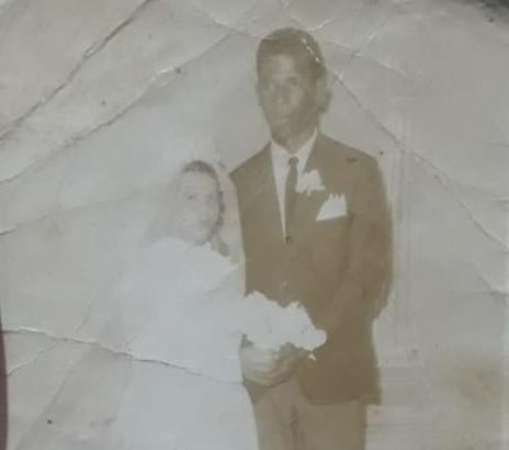 Foto do casamento nos anos 70 de Dona Ana e seu Abedias. (Foto: Arquivo familiar)