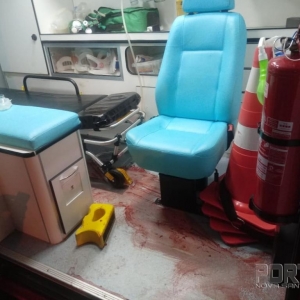 A ambulância que atendeu a vítima. (Foto: Portal Nova Santa Rosa)