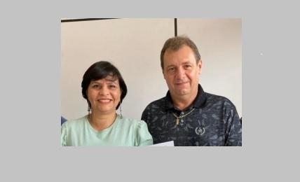 Marcos Aurélio Friedrich e a esposa Alessandra.